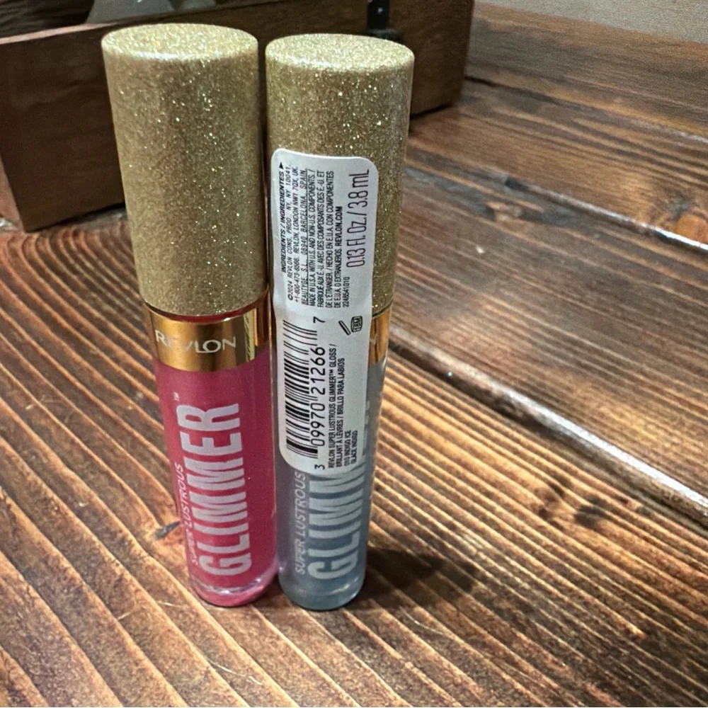Revlon Glimmer Lip Gloss Duo Pink 008 rose glow and blue 010 indigo ice - Picture 1 of 3